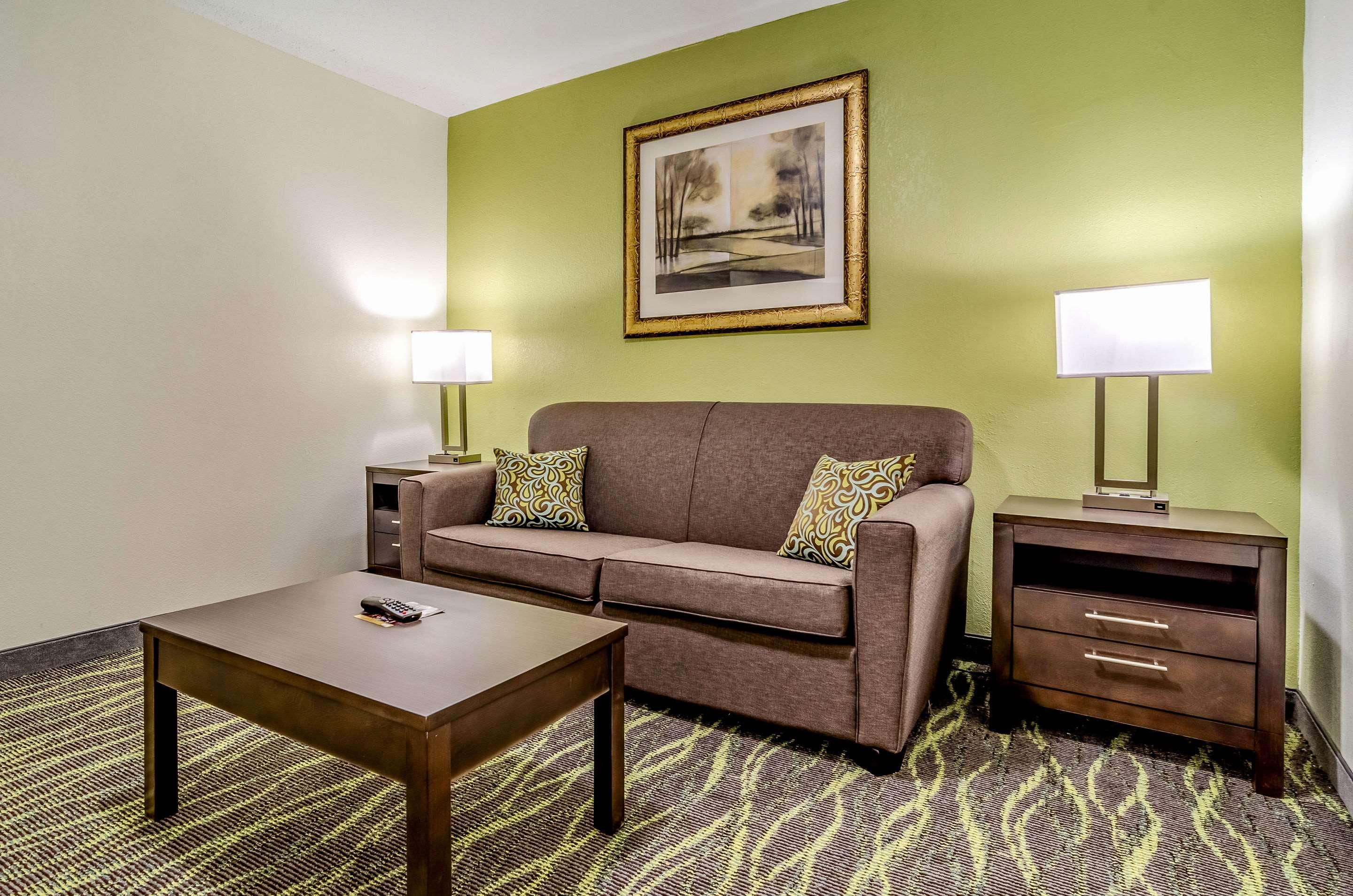 Quality Inn & Suites Creedmor - Butner Creedmoor Zewnętrze zdjęcie